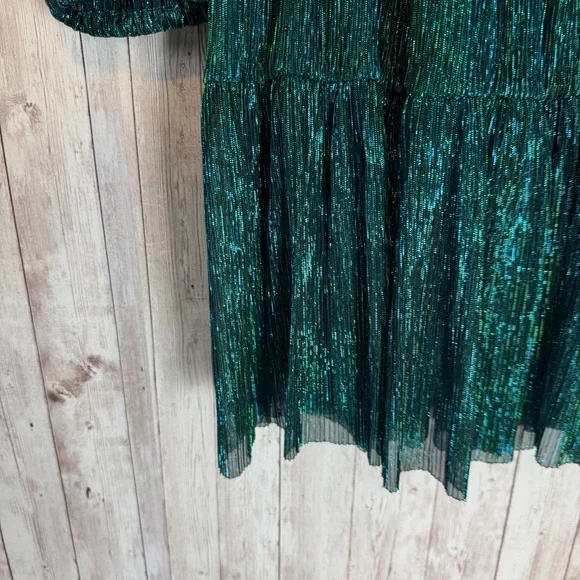 1. State Green Metallic Tiered Long Sleeve Shift Party Dress - Picture 4 of 8